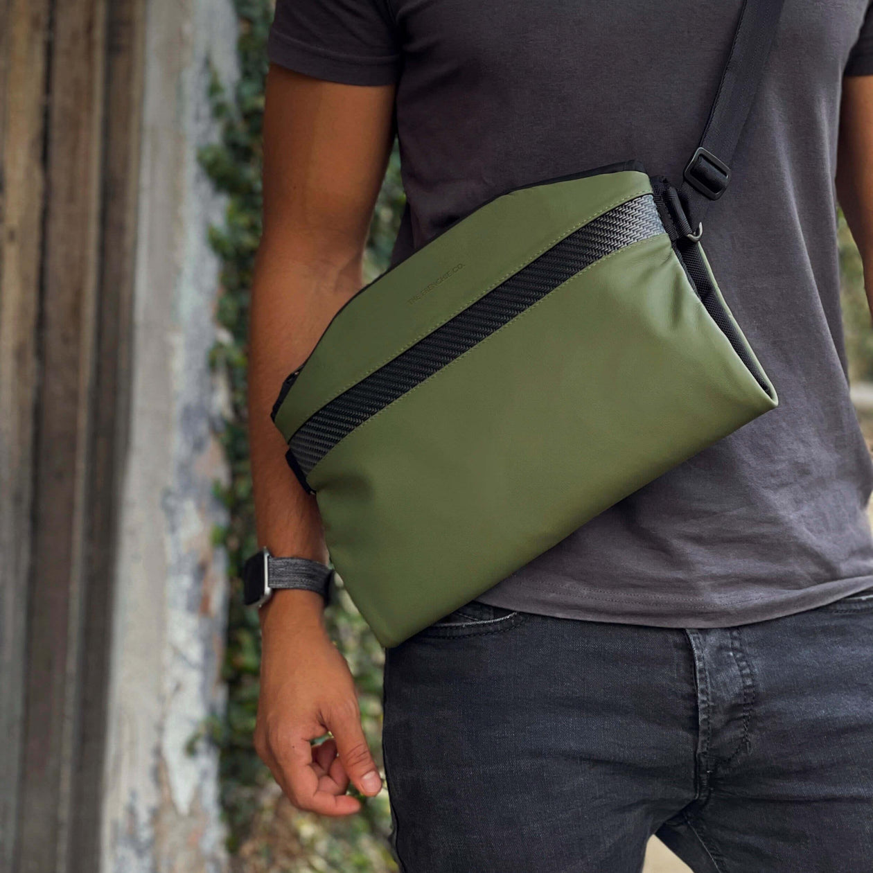 3 IN 1 SLING/BACKPACK - The Frenchie Co